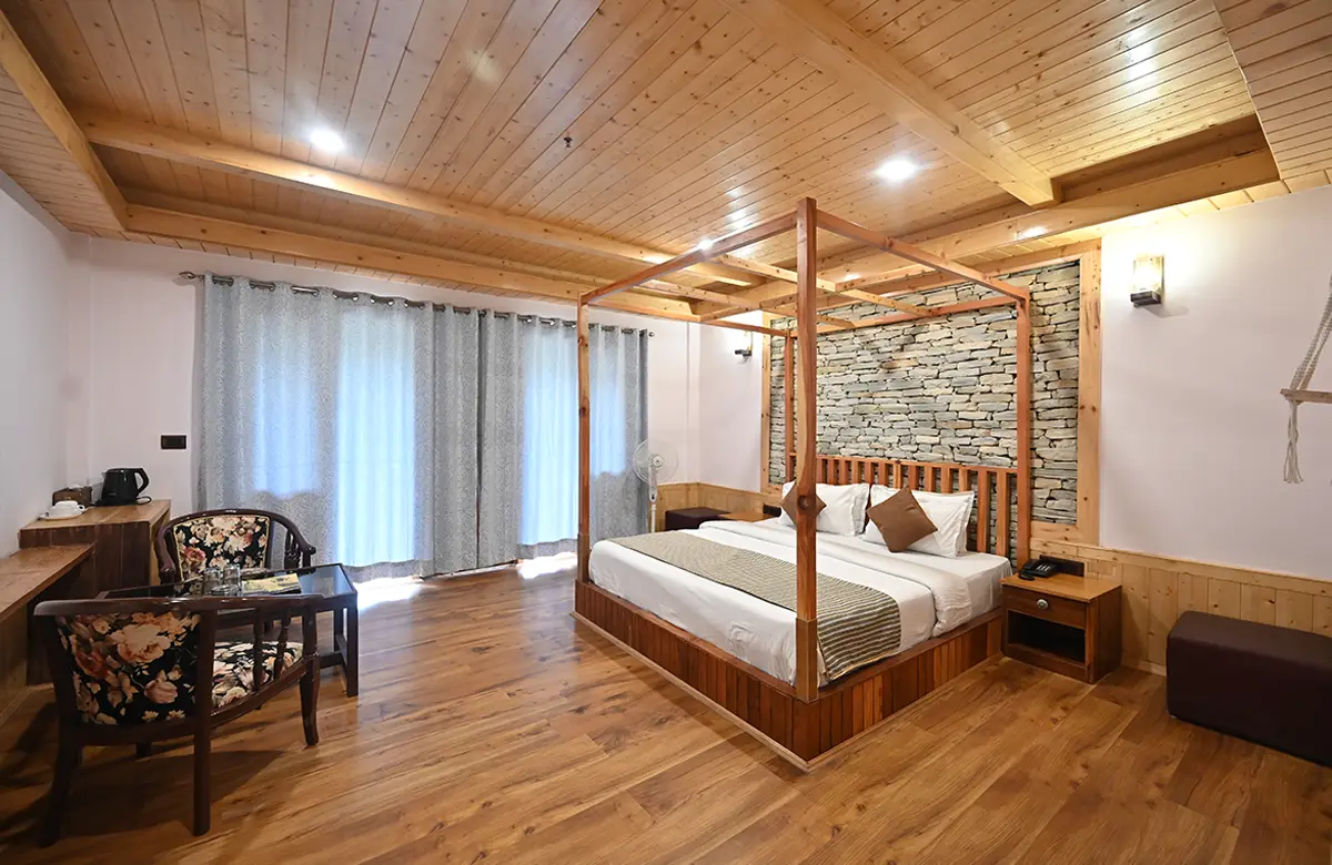luxury-room-in-kasol