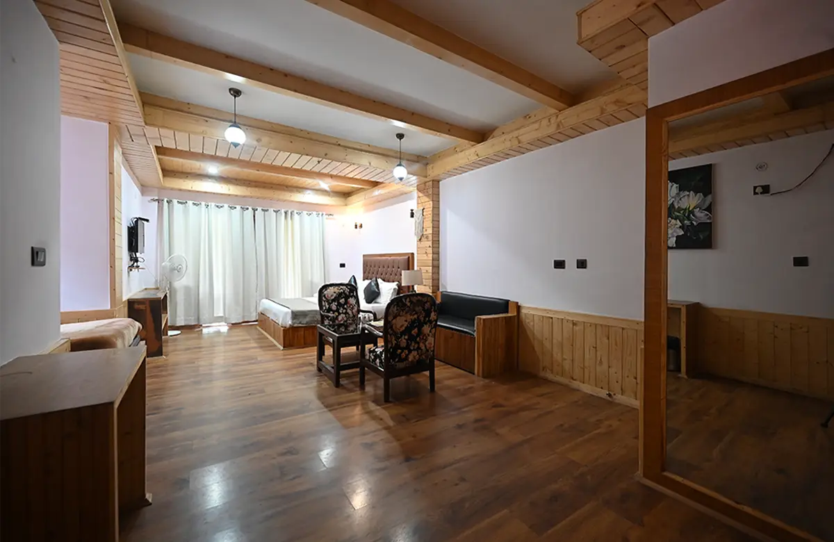 spacious-superior-luxury-room-in-hillside-kasol