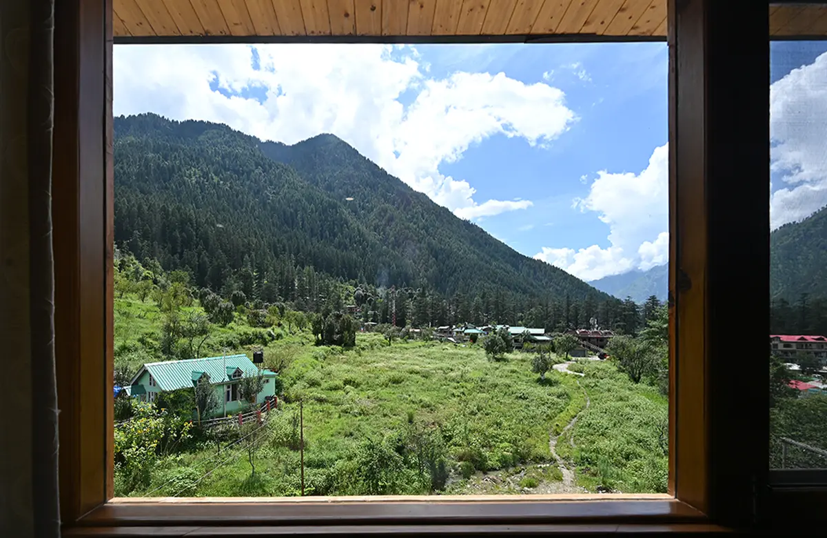 view-from-deluxe-room-at-hillside-kasol